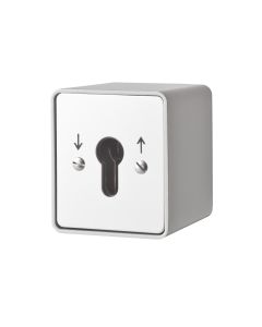 met continu-contact naar twee zijden. 1 -of 2-polig. Na het contact geven, sleutel in beginstand uitnemen.